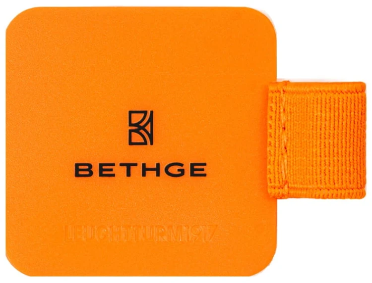 400488_LT1917xBethge_PenLoop_Frontshot_Luminous_Orange_144dpi_RGB.jpg