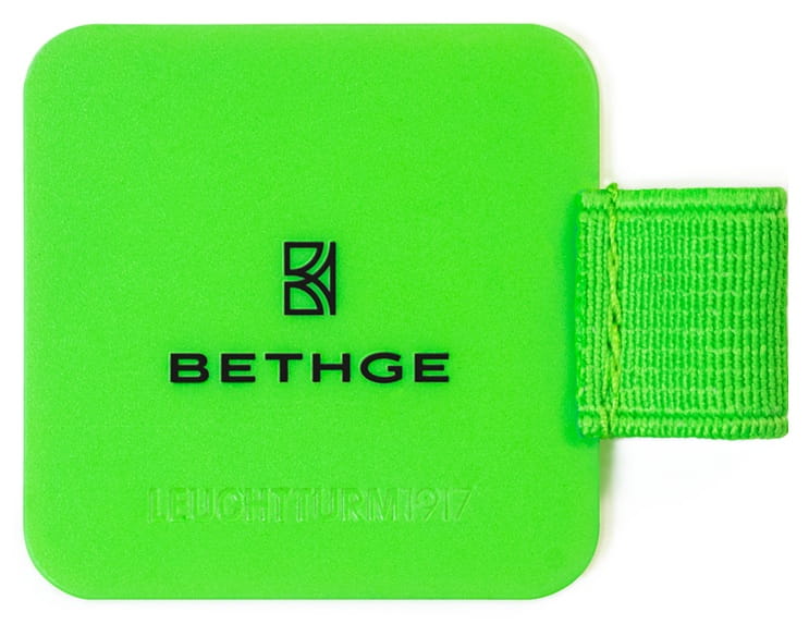 400490_LT1917xBethge_PenLoop_Frontshot_Luminous_Green_1080x1080px_sRGB.jpg