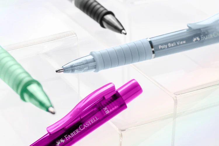 PS Poly Ball View Ballpoint pen Closeup 4 colours Quer 0226 _NR_PS_Office.jpg