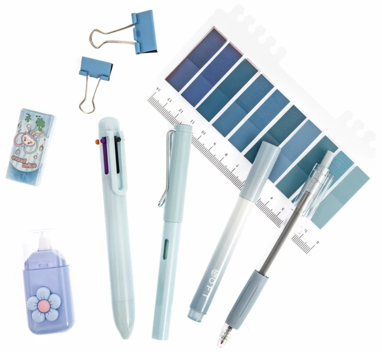 ZESTAW SZKOLNO BIUROWY 9 ELEMENTOWY - PASTEL BLUE.jpg