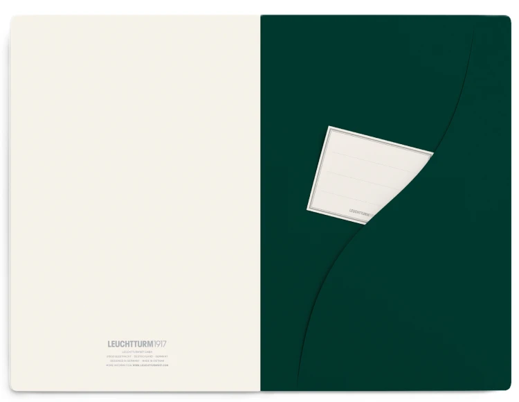 400691_LT1917_Jottbook_Pur_Medium_A5_Plain_ForestGreen_Tasche_Rueckseite_2560px_144DPI_sRGB.jpg