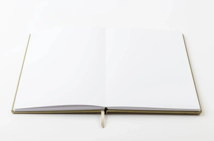 Szkicownik-DARWI-A4-140g-Khaki_[26871]_1200.jpg
