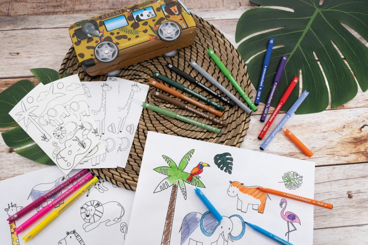 Milieubild_Safari_Bus_Milieu_2_PS_Office.jpg