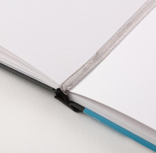 Szkicownik-Graduate-Watercolour-Canson-A5,-250-g,-56-stron,-ciemnoszary-twarda-oprawrr.jpg